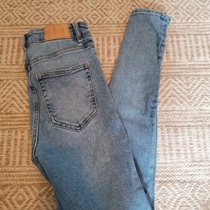 Zara Lightwash Skinny Jeans
